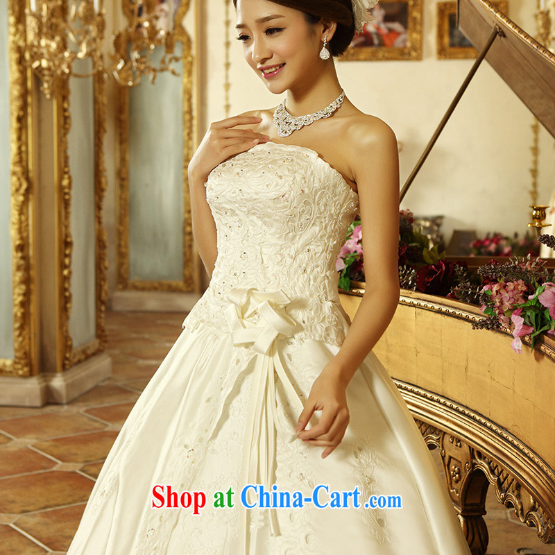 There is embroidery bridal 2015 new Korean Princess lace white exclusive fashion hot hole alignment to erase chest wedding white, is by no means a bride, shopping on the Internet