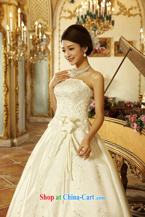 There is embroidery bridal 2015 new Korean Princess lace white exclusive fashion hot hole alignment to erase chest wedding White made pictures, price, brand platters! Elections are good character, the national distribution, so why buy now enjoy more preferential! Health