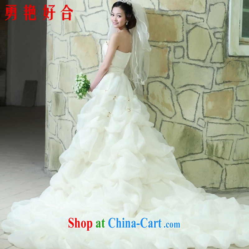 In accordance with the Uganda 2015 new wedding dresses wedding bridal marriage wedding white Korean wiped his chest to Princess Margaret van wedding has now been upgraded with straps, white with M paragraph, a stunning and courage and, shopping on the Int