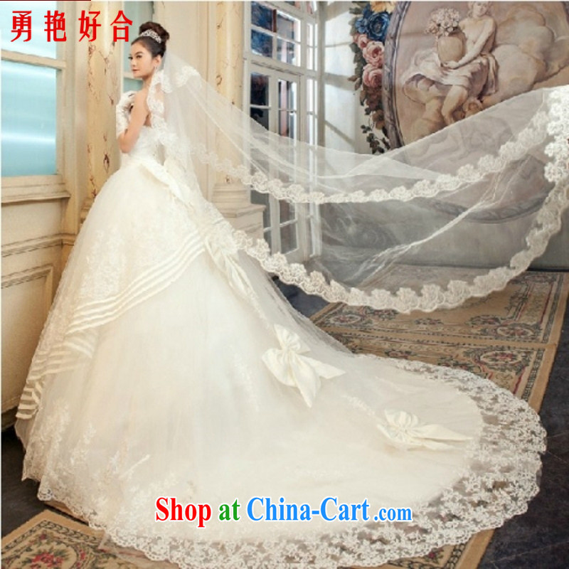 Yong-yan and 2015 new wedding Deluxe lace long-tail Korean version with sweet Princess wedding dresses with trailing white tail. size is not returned.