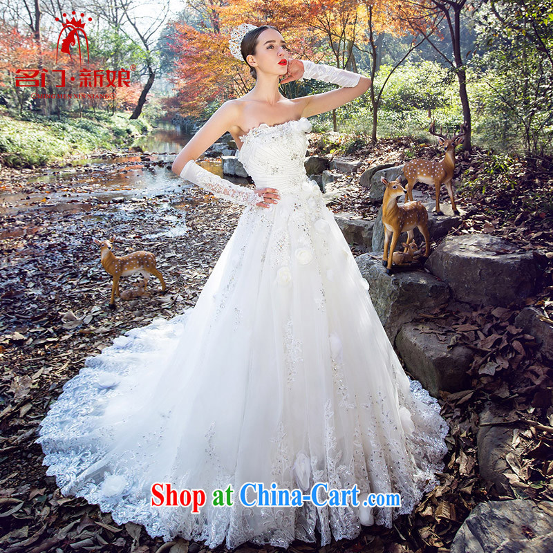 The bride's winter wiped chest wedding dream flowers large tail original design high-end custom 2526 White made 25 day shipping