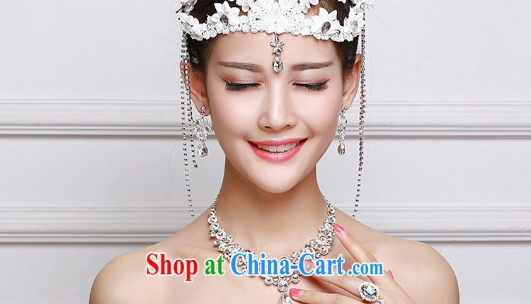 Beautiful ornaments 2015 new bridal headdress white lace flowers Deluxe Water drilling Crown necklace earrings 3-Piece white flowers package 061 pictures, price, brand platters! Elections are good character, the national distribution, so why buy now enjoy more preferential! Health