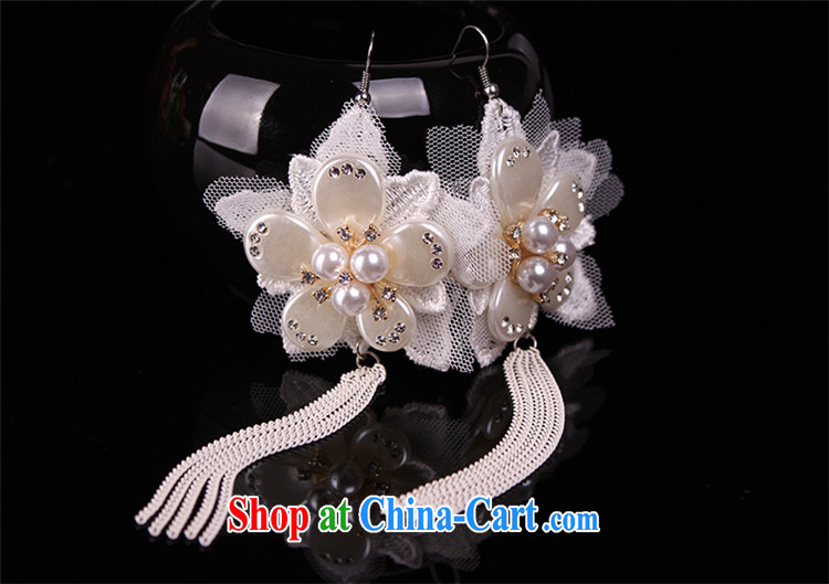 Han Park (cchappiness) Europe lace retro white necklace and earrings gift boxed white are code pictures, price, brand platters! Elections are good character, the national distribution, so why buy now enjoy more preferential! Health