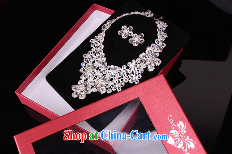 Han Park (cchappiness) in Europe and exaggerated retro white lace, trim Crystal Diamond girl necklace and earrings gift set high-end Boutique Suite white are code pictures, price, brand platters! Elections are good character, the national distribution, so why buy now enjoy more preferential! Health