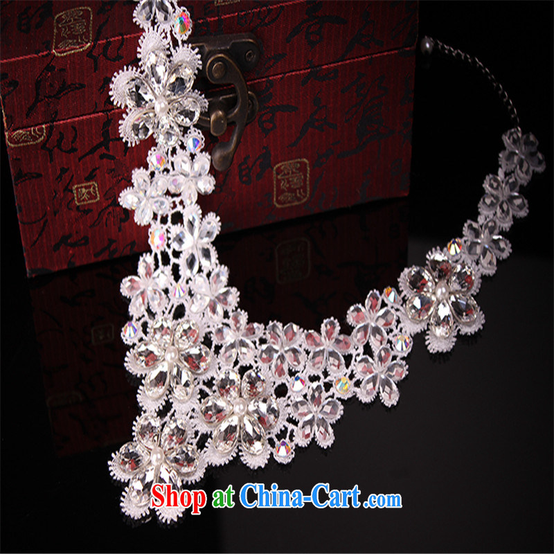 Han Park (cchappiness) in Europe and exaggerated retro white lace the ornaments Crystal Diamond girl necklace and earrings gift set high-end Boutique Suite white, code, Han Park (cchappiness), online shopping
