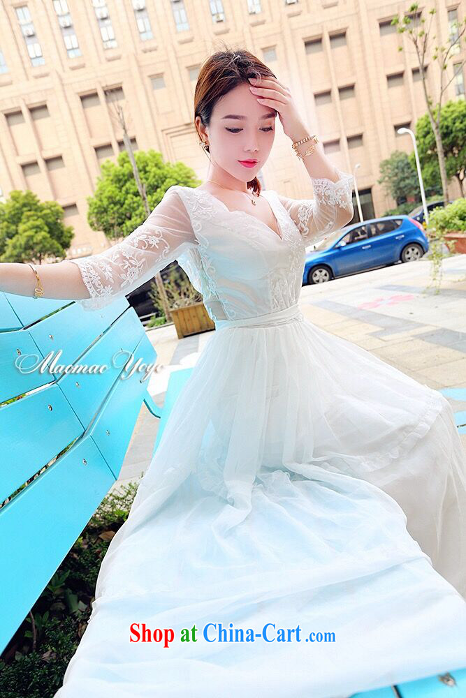 To Lotus bridal wedding dresses skirt summer 2015 summer new female deep V collar sexy lace dress the drag and drop to fairy skirt white M pictures, price, brand platters! Elections are good character, the national distribution, so why buy now enjoy more preferential! Health