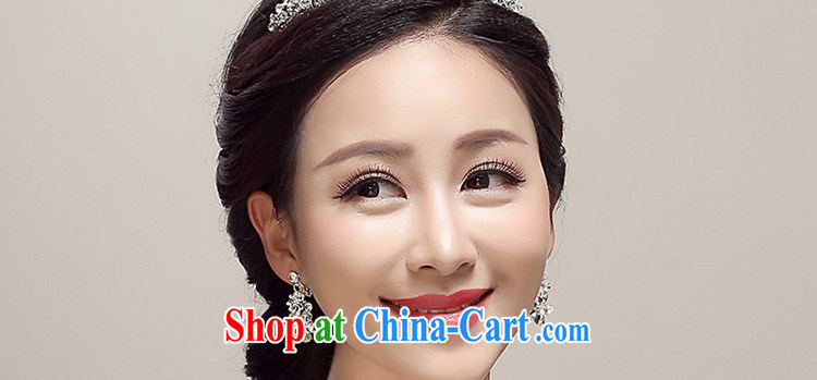 Beautiful ornaments 2015 new bridal Crown earrings necklace 3 piece wedding dresses accessories wedding supplies white pictures, price, brand platters! Elections are good character, the national distribution, so why buy now enjoy more preferential! Health