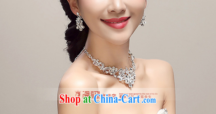 Early definition 2015 new bridal Crown necklace earrings 3 piece wedding dresses accessories wedding supplies white pictures, price, brand platters! Elections are good character, the national distribution, so why buy now enjoy more preferential! Health